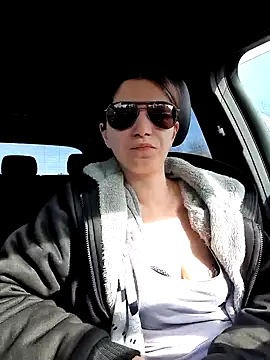 Geile-Luna online show from March 4, 2025, 12:33 pm