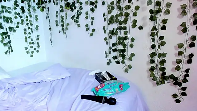 Snapshot of violeta_milleer chatting on January 10, 2025, 5:13 pm violeta milleer online show from January 10, 2025, 5:13 pm