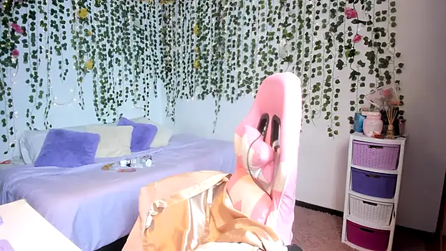 Snapshot of violeta_milleer chatting on September 10, 2025, 3:56 pm violeta milleer online show from September 10, 2025, 3:56 pm