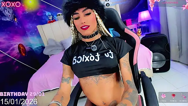 Nella Dolls online show from January 15, 2026, 6:51 am