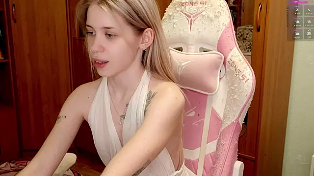 Snapshot of ho1yho1e chatting on February 23, 2025, 6:01 pm ho1yho1e online show from February 23, 2025, 6:01 pm