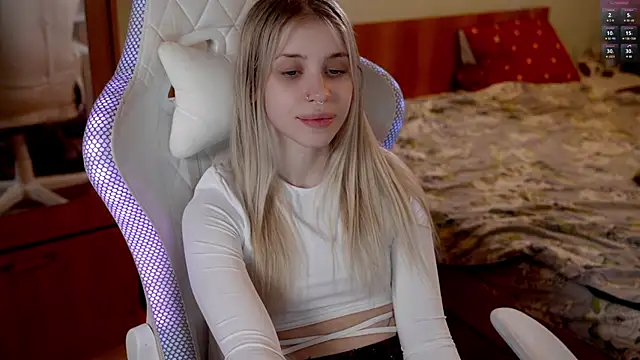 ho1yho1e online show from January 14, 2026, 7:08 pm