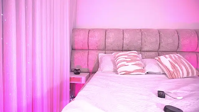 Snapshot of katy_rioss chatting on November 28, 2025, 12:19 pm katy rioss online show from November 28, 2025, 12:19 pm