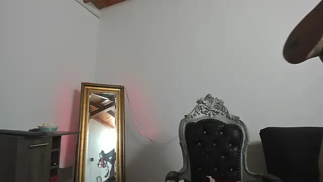 Hela wet online show from December 8, 2024, 8:04 pm