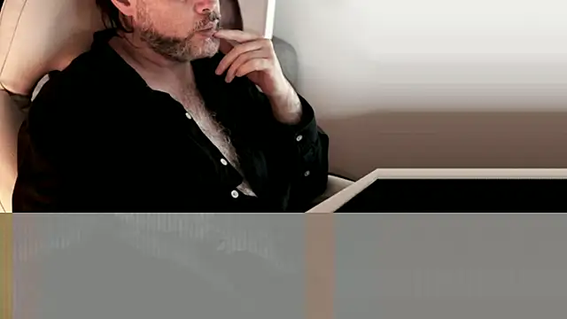 Sanders White online show from December 31, 2024, 1:47 am