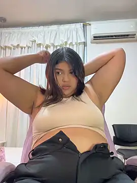 Lia sexx online show from May 4, 2026, 7:10 pm