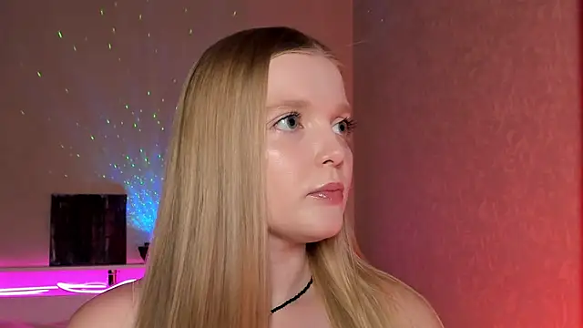 Snapshot of Ssweet_annie chatting on October 28, 2025, 4:09 pm Ssweet annie online show from October 28, 2025, 4:09 pm