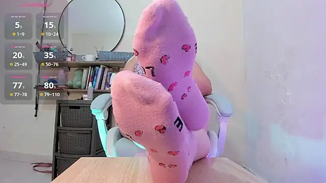 Snapshot of zoe_37 chatting on January 24, 2025, 1:57 pm zoe 37 online show from January 24, 2025, 1:57 pm