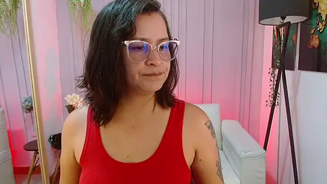 Britney taylor  online show from January 28, 2025, 6:28 pm