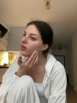 little belucci online show from January 15, 2026, 1:37 pm