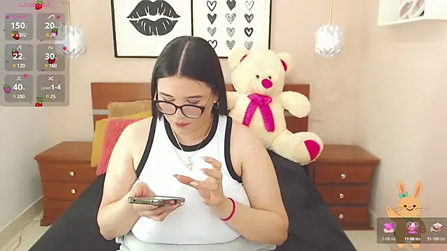 miss linda  online show from February 17, 2025, 5:10 pm