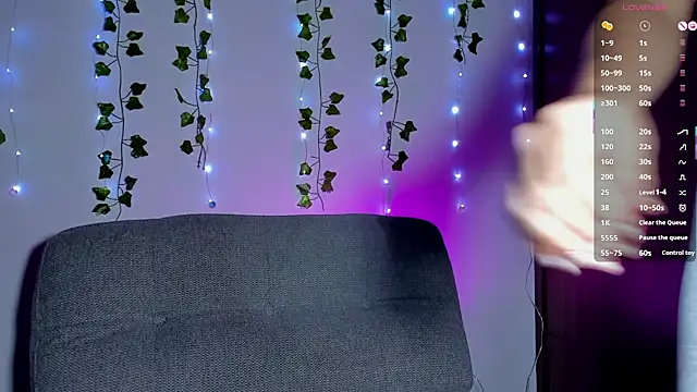 ADELINA CONTE online show from April 25, 2026, 6:05 pm