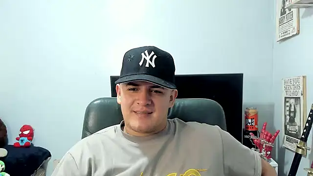Snapshot of ney_22 chatting on May 9, 2026, 1:38 pm ney 22 online show from May 9, 2026, 1:38 pm