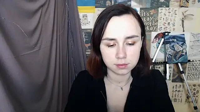 Snapshot of VeryVeryVeryShy_ chatting on January 24, 2025, 6:35 am VeryVeryVeryShy online show from January 24, 2025, 6:35 am