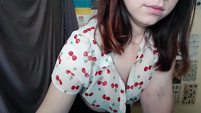 Snapshot of VeryVeryVeryShy_ chatting on September 17, 2025, 4:25 am VeryVeryVeryShy online show from September 17, 2025, 4:25 am