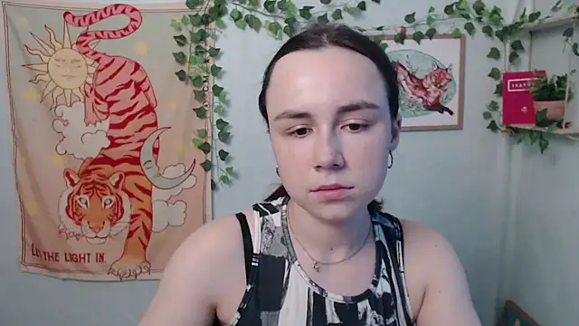 VeryVeryVeryShy  online show from June 20, 2026, 5:43 am