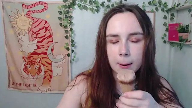 VeryVeryVeryShy  online show from June 30, 2026, 5:41 am