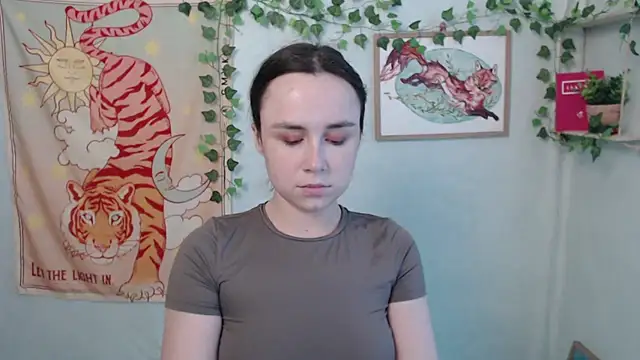VeryVeryVeryShy  online show from July 14, 2026, 10:21 am