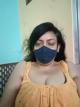 Snapshot of love_suman chatting on June 1, 2026, 1:57 pm love suman online show from June 1, 2026, 1:57 pm
