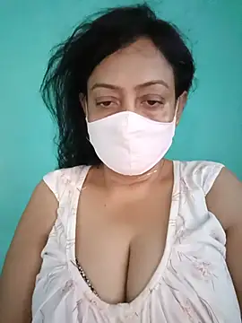 Snapshot of love_suman chatting on June 10, 2026, 1:06 am love suman online show from June 10, 2026, 1:06 am