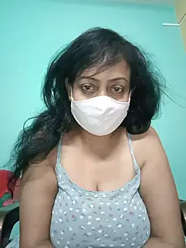 Snapshot of love_suman chatting on June 17, 2026, 6:31 pm love suman online show from June 17, 2026, 6:31 pm