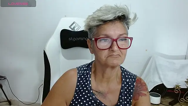 bety-cum2 online show from June 4, 2026, 11:22 pm