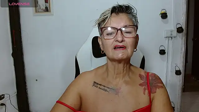 bety-cum2 online show from June 23, 2026, 12:47 pm