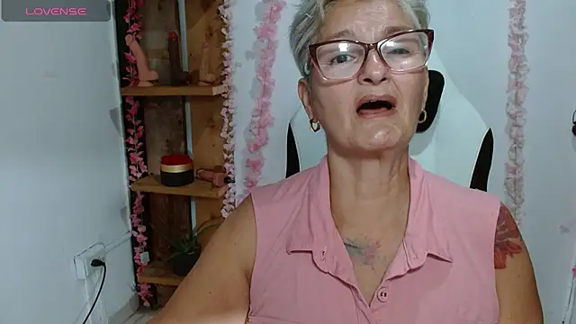 bety-cum2 online show from July 16, 2026, 7:31 pm