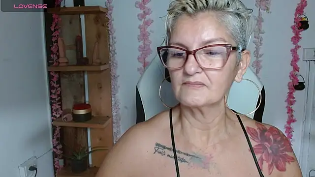bety-cum2 online show from July 26, 2026, 1:40 pm