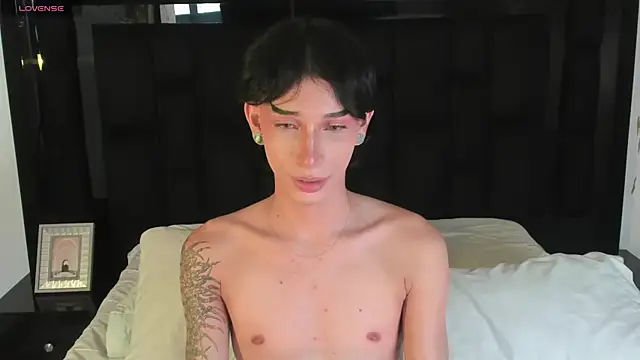 Snapshot of AndyWiilliams chatting on February 17, 2025, 8:58 pm AndyWiilliams online show from February 17, 2025, 8:58 pm