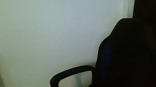 katia mature online show from October 31, 2025, 3:13 pm