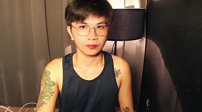 Sexy Handsome Drex online show from February 24, 2025, 9:21 am