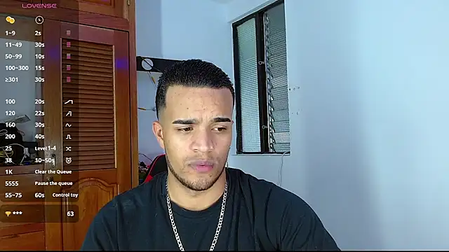 Snapshot of Bigcock_21cm_ chatting on February 25, 2025, 10:18 pm Bigcock 21cm online show from February 25, 2025, 10:18 pm