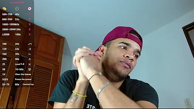 Snapshot of Bigcock_21cm_ chatting on March 9, 2025, 3:16 pm Bigcock 21cm online show from March 9, 2025, 3:16 pm