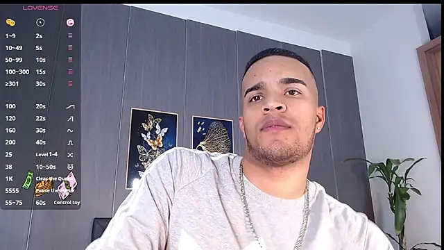 Snapshot of Bigcock_21cm_ chatting on March 18, 2025, 7:53 pm Bigcock 21cm online show from March 18, 2025, 7:53 pm