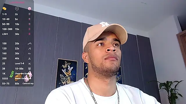 Snapshot of Bigcock_21cm_ chatting on March 20, 2025, 8:08 pm Bigcock 21cm online show from March 20, 2025, 8:08 pm