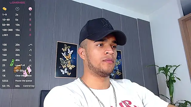 Snapshot of Bigcock_21cm_ chatting on March 22, 2025, 7:42 pm Bigcock 21cm online show from March 22, 2025, 7:42 pm