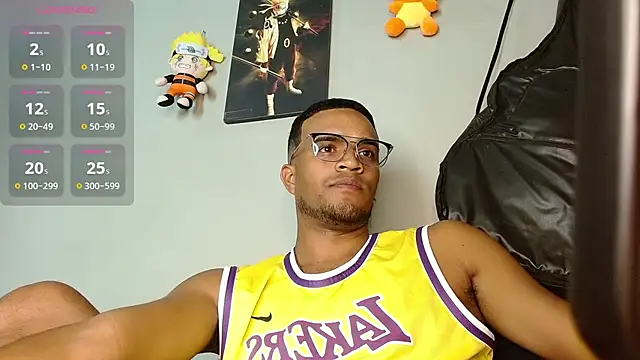 Snapshot of Bigcock_21cm_ chatting on October 26, 2025, 10:04 pm Bigcock 21cm online show from October 26, 2025, 10:04 pm