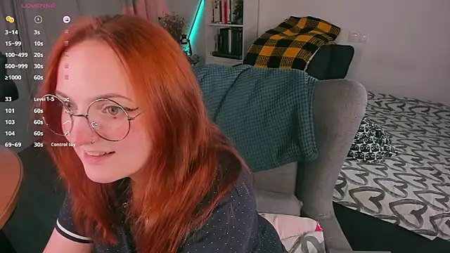 Snapshot of Alice_CutePerv chatting on September 28, 2025, 10:15 pm Alice CutePerv online show from September 28, 2025, 10:15 pm