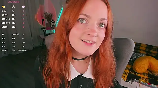 Snapshot of Alice_CutePerv chatting on October 9, 2025, 1:47 am Alice CutePerv online show from October 9, 2025, 1:47 am