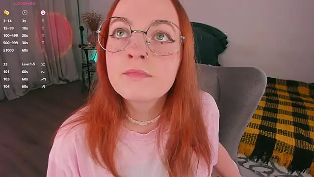 Snapshot of Alice_CutePerv chatting on November 22, 2025, 12:37 pm Alice CutePerv online show from November 22, 2025, 12:37 pm