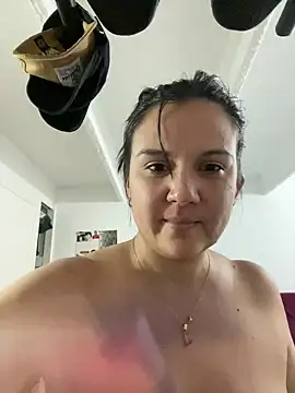 Snapshot of SWEETLILY18 chatting on January 18, 2025, 11:00 pm SWEETLILY18 online show from January 18, 2025, 11:00 pm