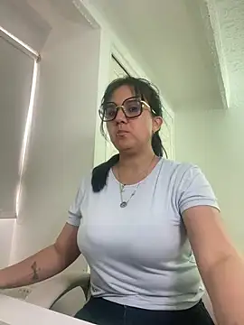 Snapshot of SWEETLILY18 chatting on January 31, 2025, 9:16 pm SWEETLILY18 online show from January 31, 2025, 9:16 pm