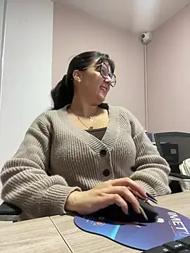 Snapshot of SWEETLILY18 chatting on February 4, 2025, 11:16 am SWEETLILY18 online show from February 4, 2025, 11:16 am