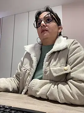 Snapshot of SWEETLILY18 chatting on March 14, 2025, 11:34 am SWEETLILY18 online show from March 14, 2025, 11:34 am