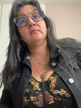 Snapshot of SWEETLILY18 chatting on March 15, 2025, 2:55 pm SWEETLILY18 online show from March 15, 2025, 2:55 pm