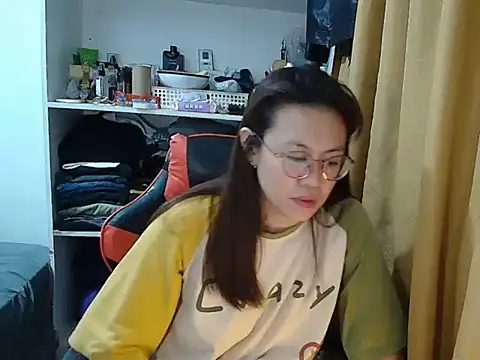 crizzybel online show from February 15, 2026, 6:10 am