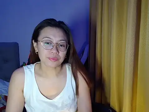 Snapshot of crizzybel chatting on May 28, 2026, 5:10 pm crizzybel online show from May 28, 2026, 5:10 pm