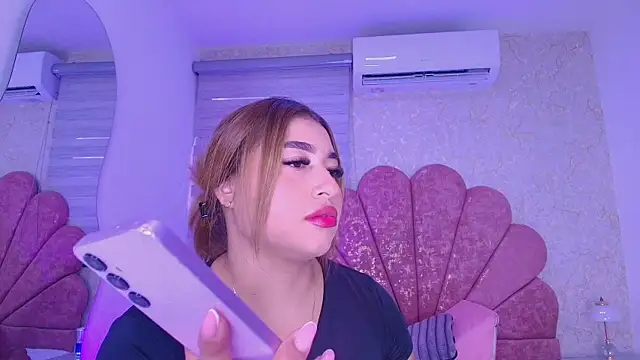 Snapshot of leon_gaby chatting on July 28, 2026, 7:04 pm leon gaby online show from July 28, 2026, 7:04 pm