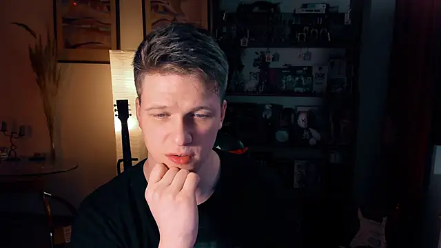 Breston Sweet online show from February 12, 2025, 7:45 pm